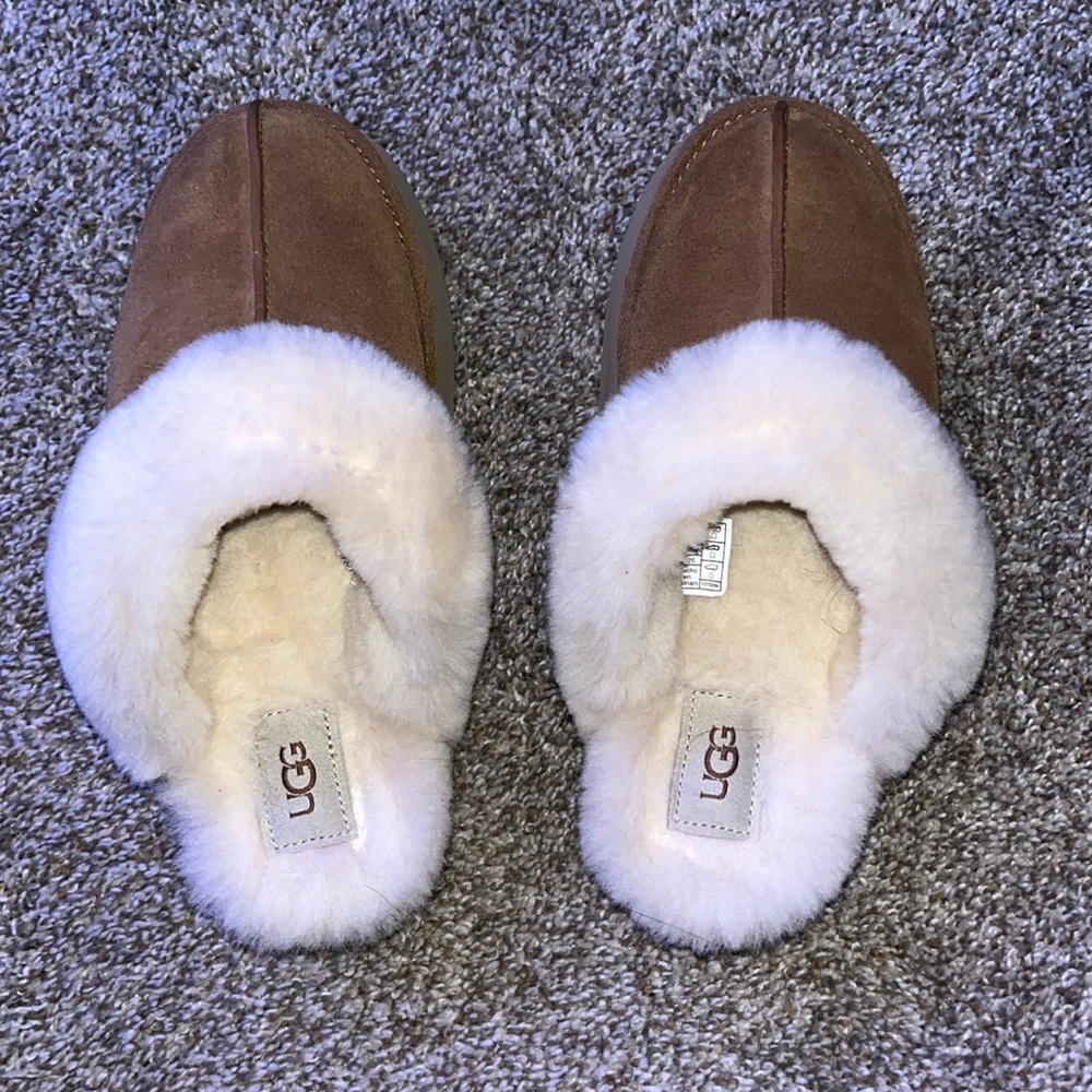 UGGS platform slippers